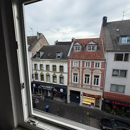 Modern Close To Messe And Köln